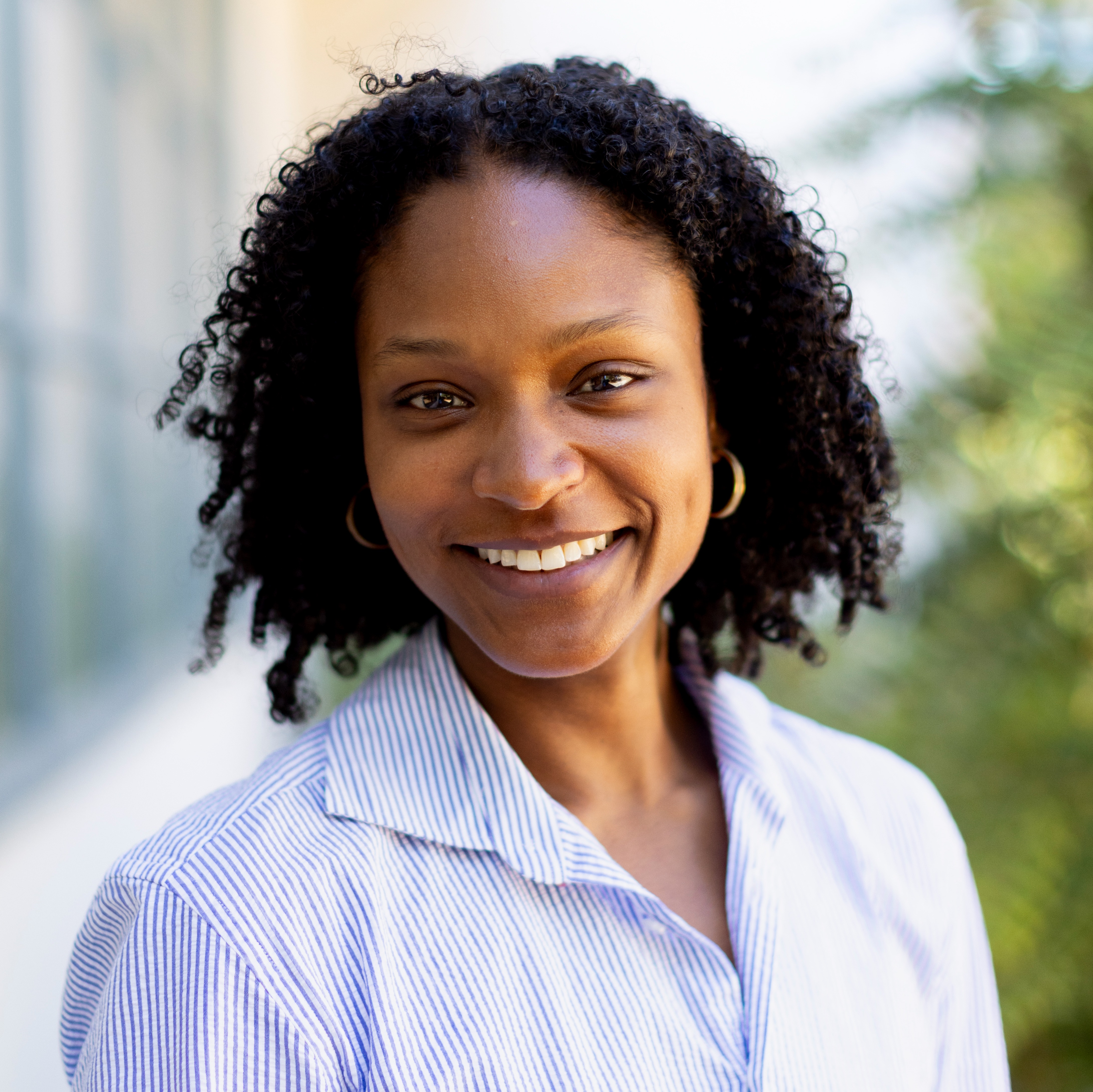 Photo of Rebecca Earle