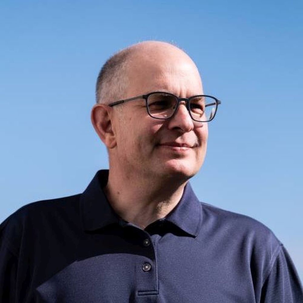 Photo of Simon Martinelli